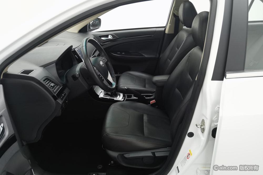 Surui 2014 1.5L Manual Luxury – фото 18