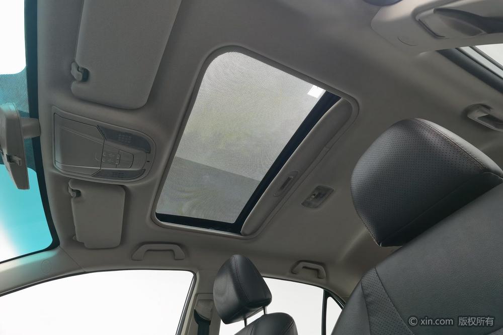 Surui 2014 1.5L Manual Luxury – фото 21