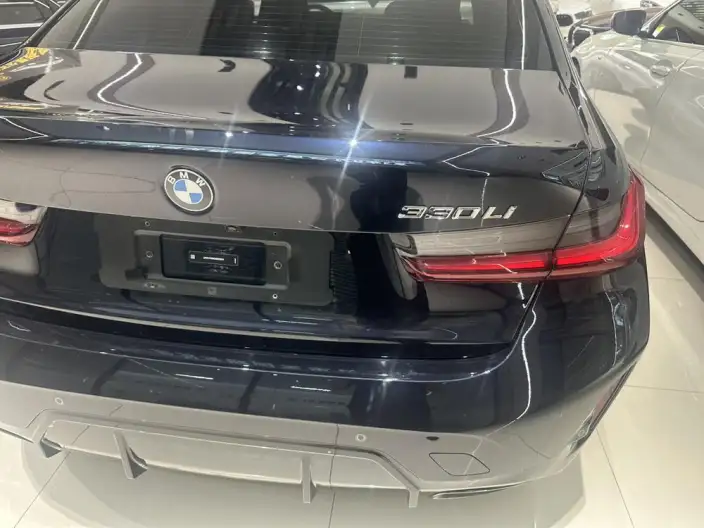 BMW 3 Series 2025 Model 330Li M Sports Night Set – фото 3