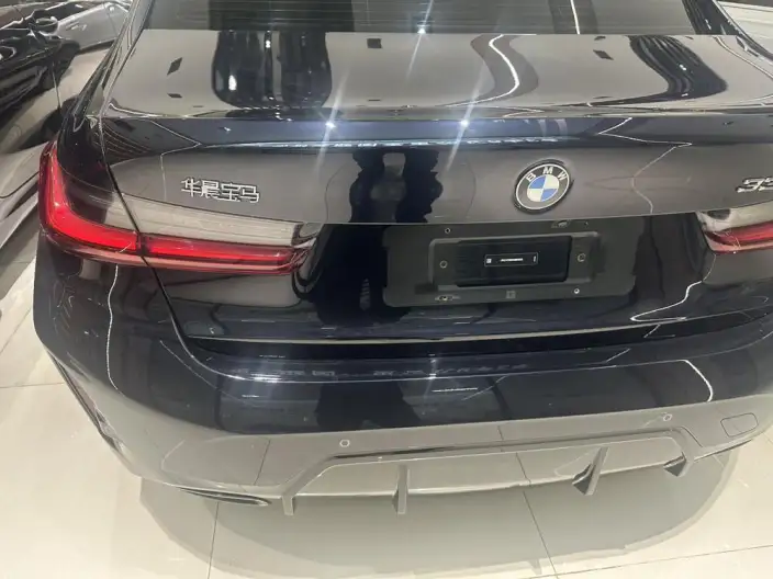 BMW 3 Series 2025 Model 330Li M Sports Night Set – фото 9