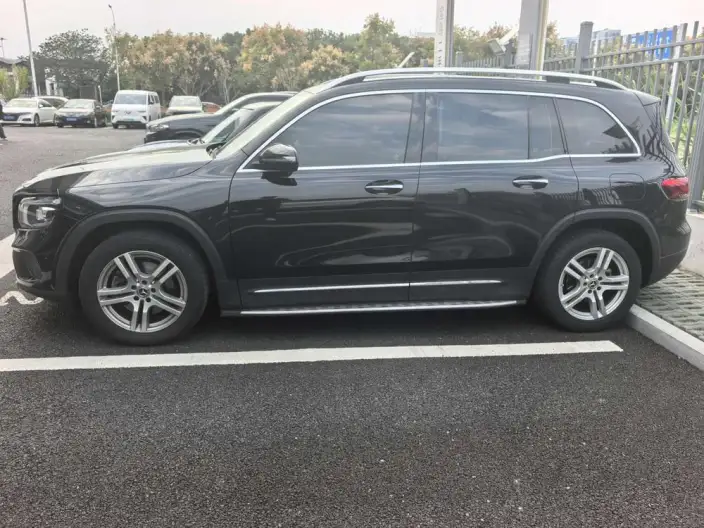 Mercedes-Benz GLB 2023 Model GLB 220 Dynamic Model – фото 3