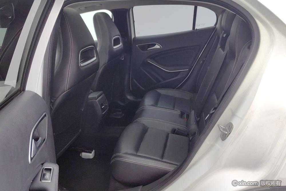 Mercedes-Benz GLA 2015 GLA 200 Dynamic – фото 20
