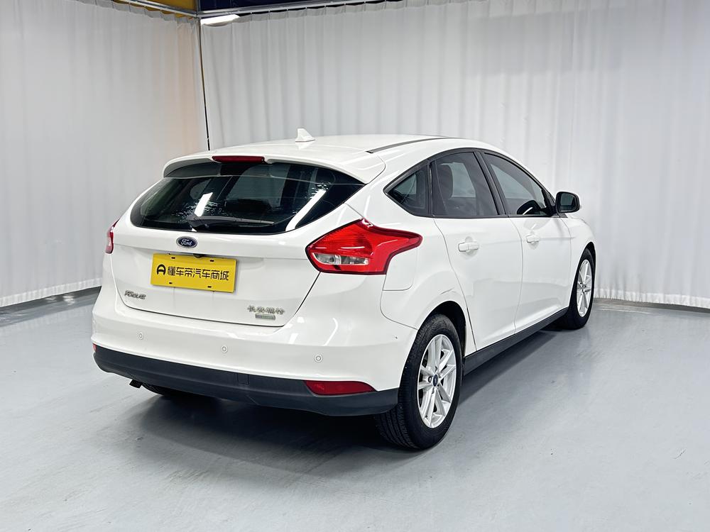 Ford Focus 2017 2 EcoBoost 125 автоматическое Super Fashion Zhixing Edition – фото 7