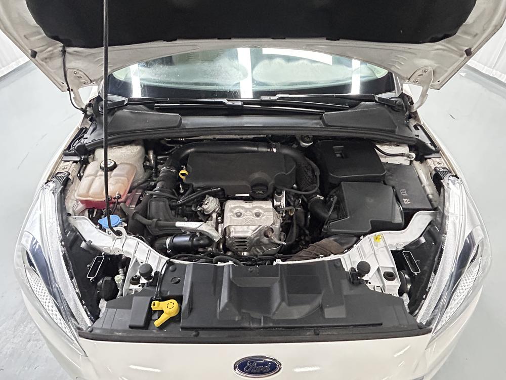 Ford Focus 2017 2 EcoBoost 125 автоматическое Super Fashion Zhixing Edition – фото 10