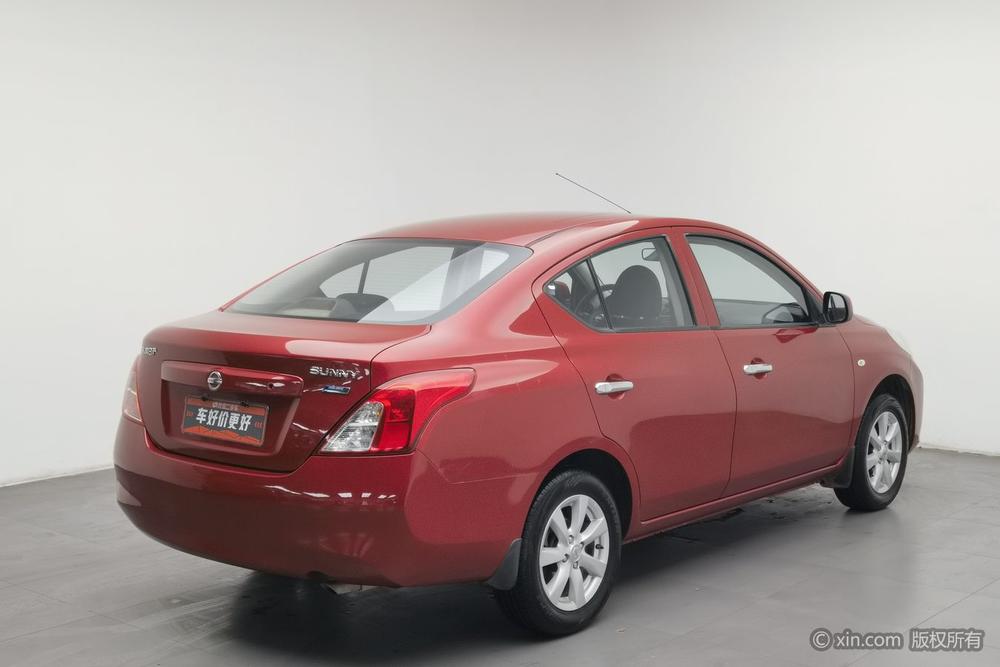 Nissan Sunny 2011 1.5XE Manual Comfort – фото 4