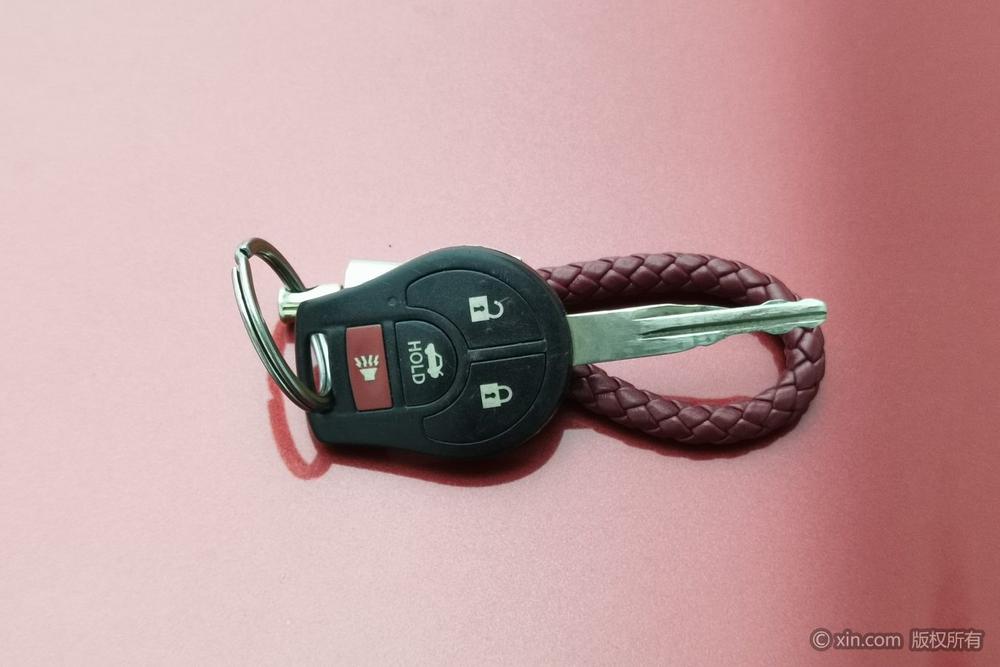 Nissan Sunny 2011 1.5XE Manual Comfort – фото 6