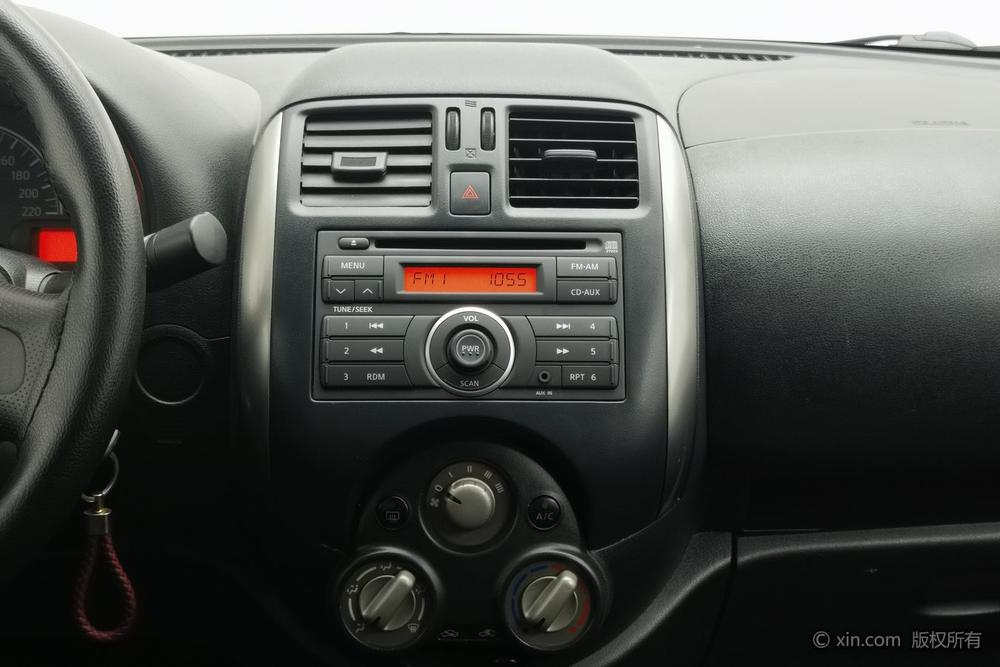 Nissan Sunny 2011 1.5XE Manual Comfort – фото 8