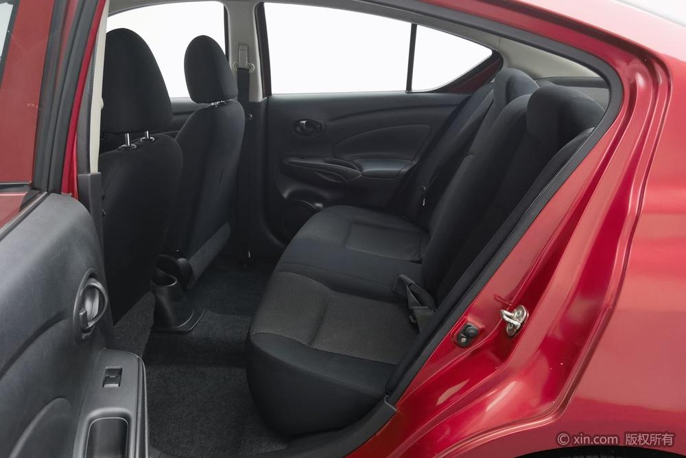 Nissan Sunny 2011 1.5XE Manual Comfort – фото 20