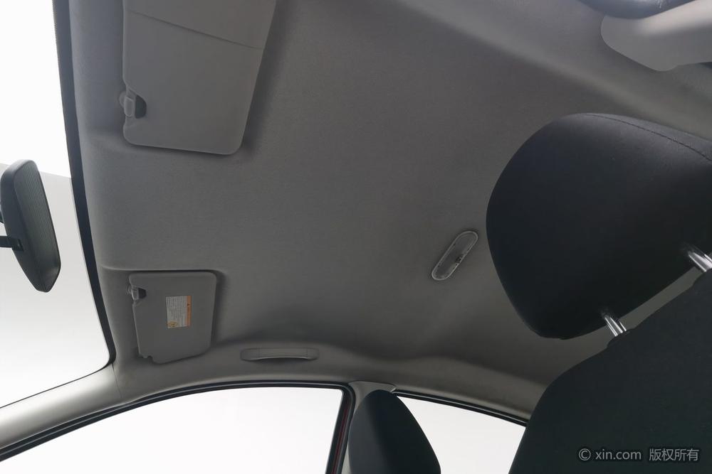 Nissan Sunny 2011 1.5XE Manual Comfort – фото 21