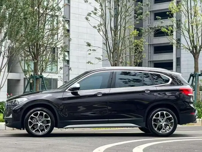 BMW X1 2021 Model Facelift sDrive20Li Exclusive Model – фото 3