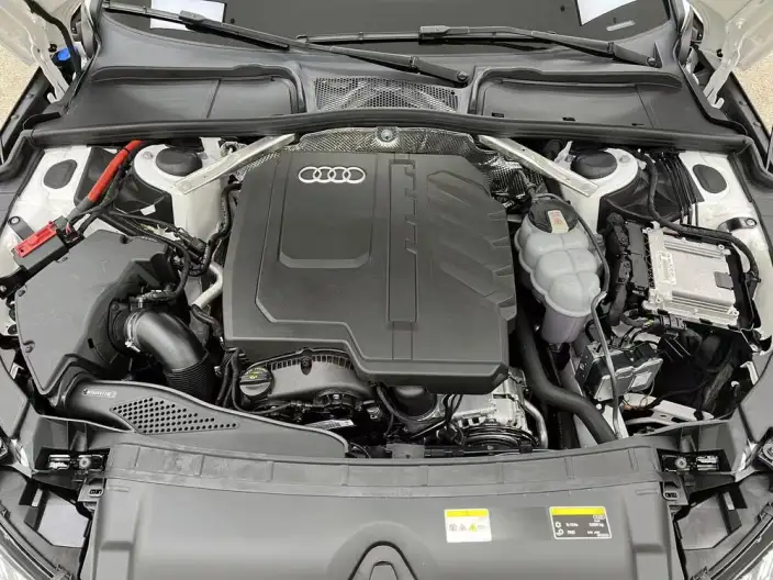 Audi A4 L 2023 Model 40 TFSI Fashion Dynamic Model – фото 8