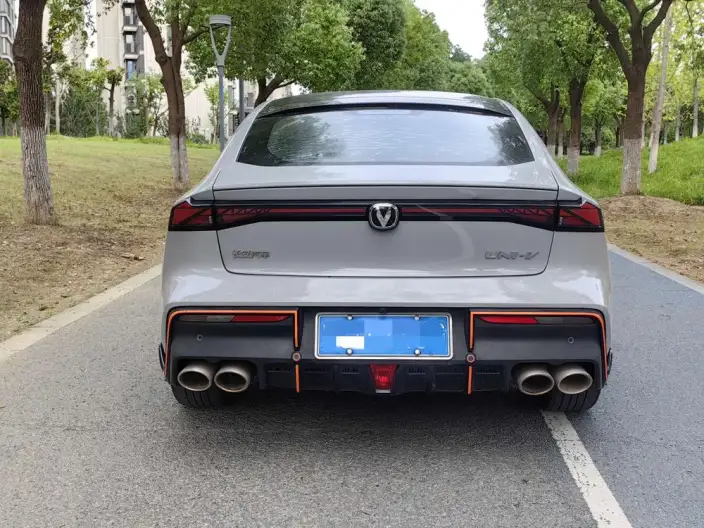 Changan UNI-V 2022 Model 1.5T Sports Edition – фото 5