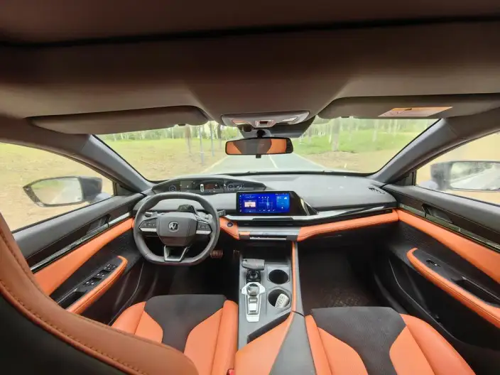Changan UNI-V 2022 Model 1.5T Sports Edition – фото 9