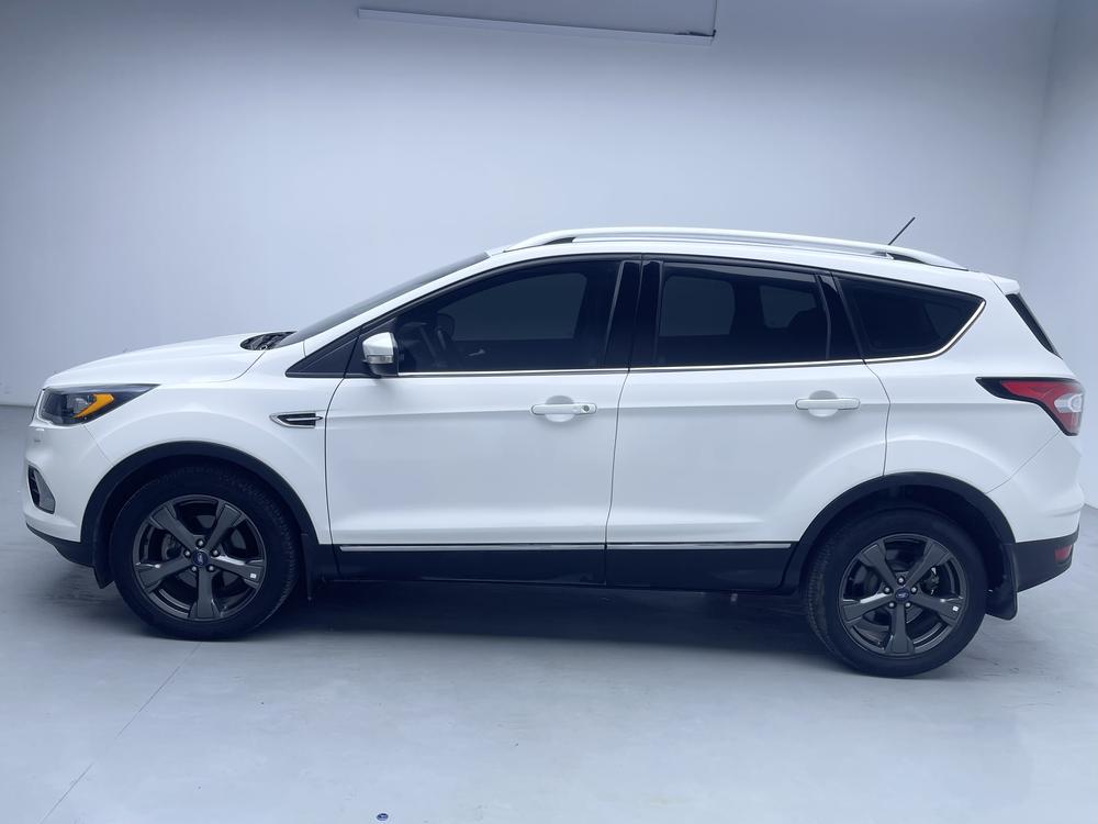Ford Kuga 2019 EcoBoost 180 2WD Luxury Ford Country VI – фото 4