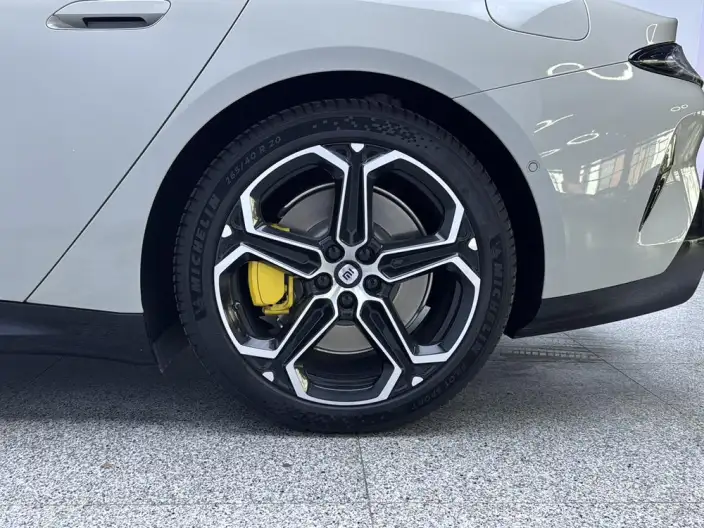 Xiaomi SU7 2026 Model Rear Drive Pro Edition – фото 9