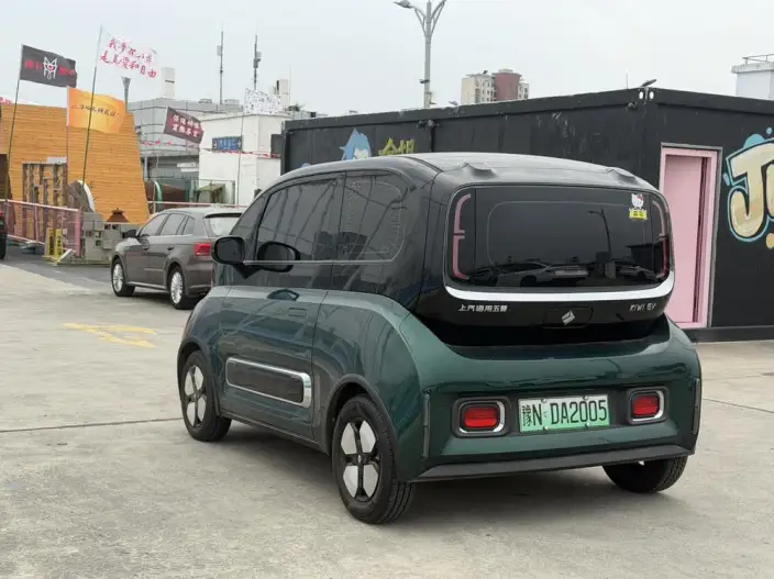Baojun KiWi EV 2022 Model Designer Light Edition Ternary lithium