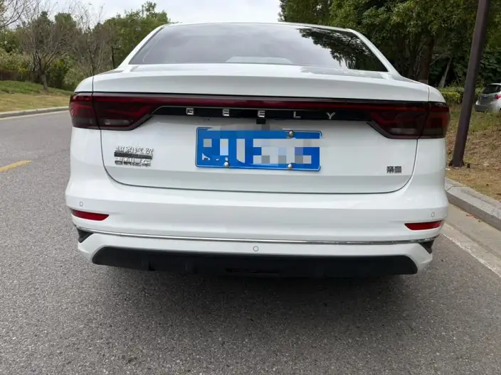 Geely Emgrand 2025 Model No. 4 Gen 1.5L CVT Star Glory Edition – фото 5