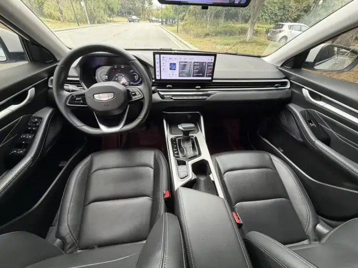 Geely Emgrand 2025 Model No. 4 Gen 1.5L CVT Star Glory Edition – фото 7