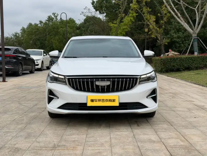Geely Emgrand 2025 Model No. 4 Gen 1.5L CVT Star Glory Edition – фото 2