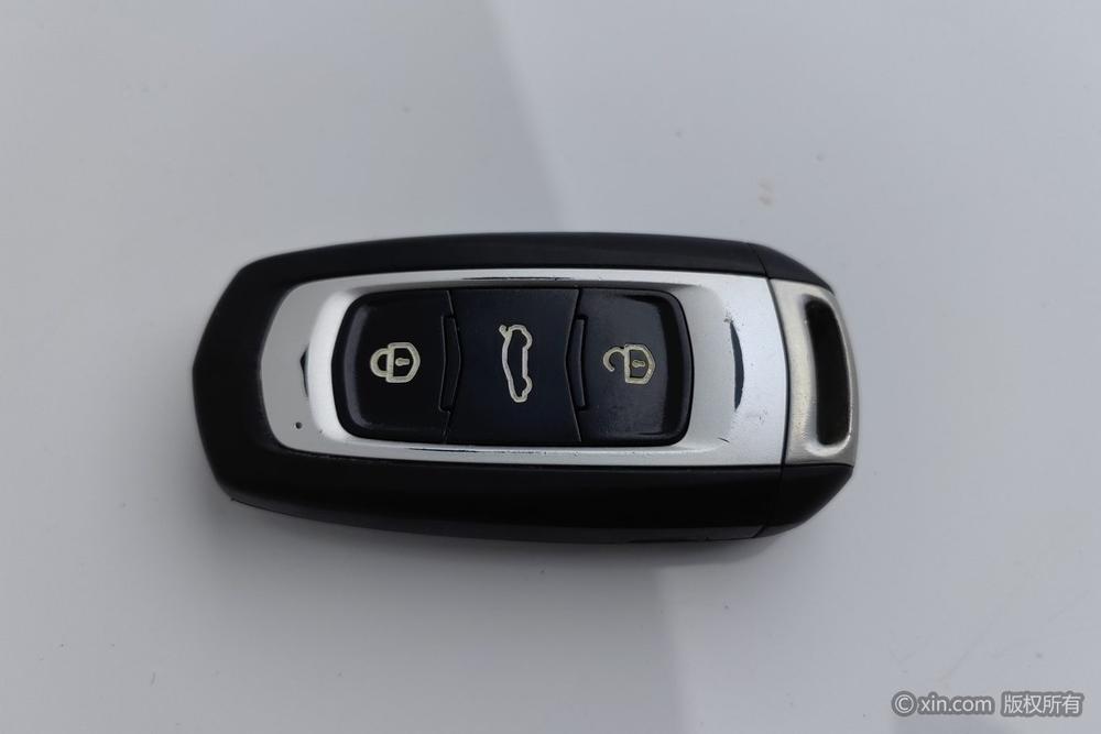Geely Emgrand 2018 1.5L Manual Up Connected Edition – фото 6