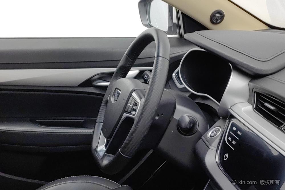 Geely Emgrand 2018 1.5L Manual Up Connected Edition – фото 12