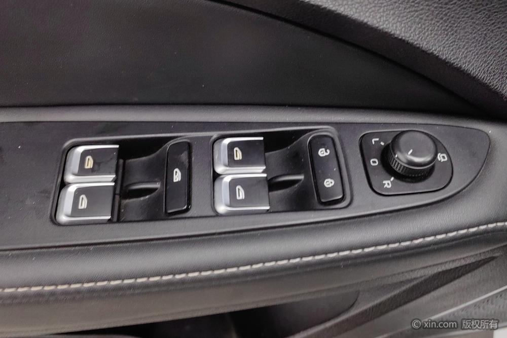 Geely Emgrand 2018 1.5L Manual Up Connected Edition – фото 21