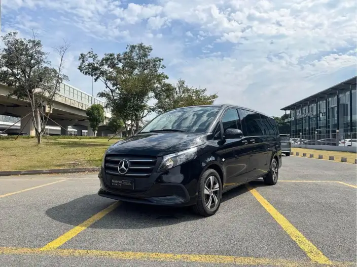 Viano 2024 Model 2.0T Elite Edition 7 seat – фото 1