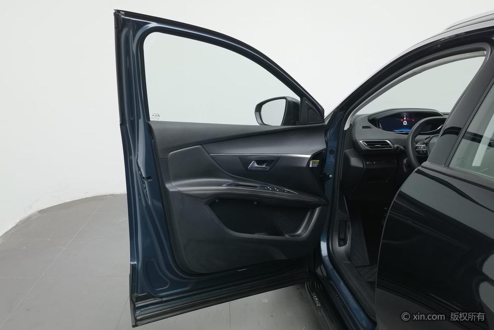 Peugeot 5008 2017 380THP 7-seater Elite – фото 21
