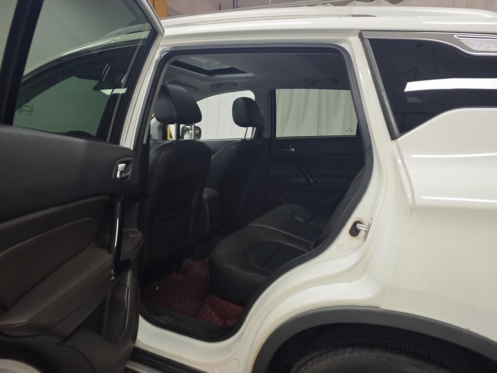 GAC GS4 2017 235T Automatic 2WD Luxury Connected – фото 18