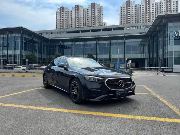 Mercedes-Benz E-Class 2024 Model E 260 L Sports sedan – фото 2