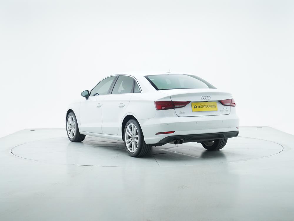 Audi A3 2018 30th Anniversary Limousine 35 TFSI Entry – фото 5