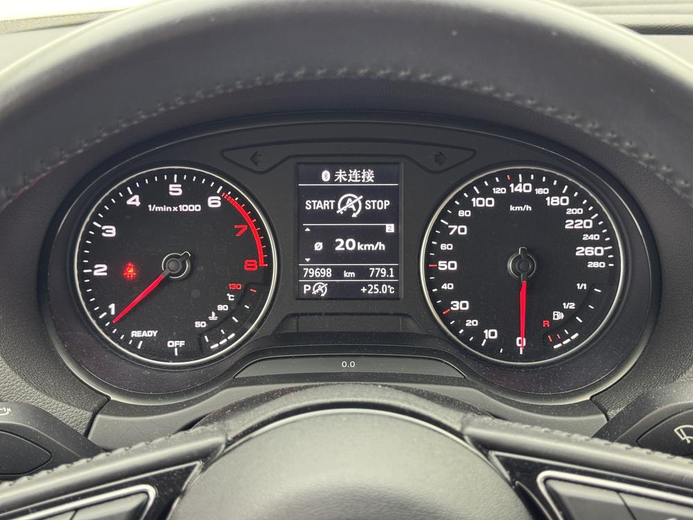 Audi A3 2018 30th Anniversary Limousine 35 TFSI Entry – фото 16