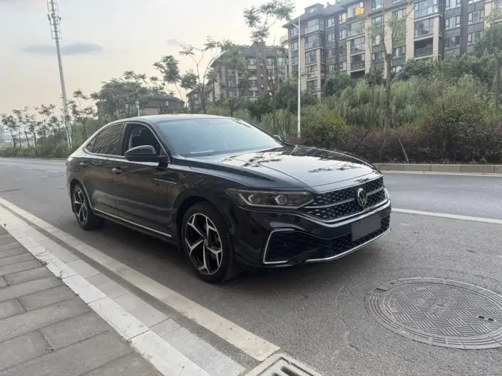 Volkswagen Passat 2023 Model 330TSI Starry sky Deluxe Edition – фото 3