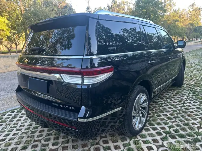 Lincoln Navigator 2022 Model 3.5T Zunyao Edition – фото 6