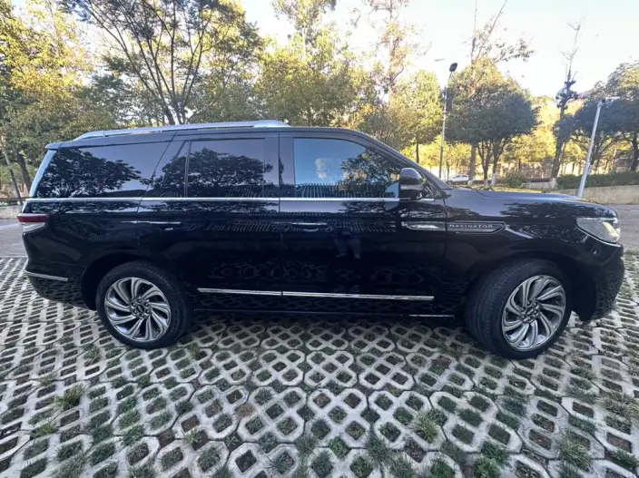 Lincoln Navigator 2022 Model 3.5T Zunyao Edition – фото 7