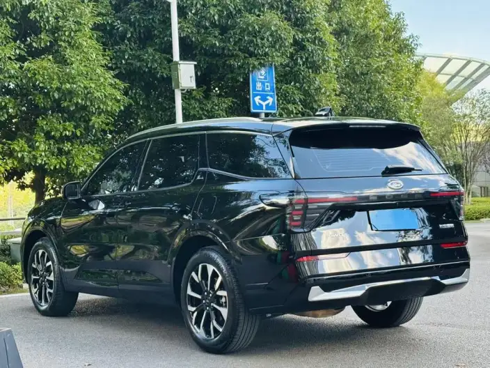 Ford Edge 2025 Model Ford Edge L 2.0T EcoBoost 4WD VII seat Supreme Model – фото 5
