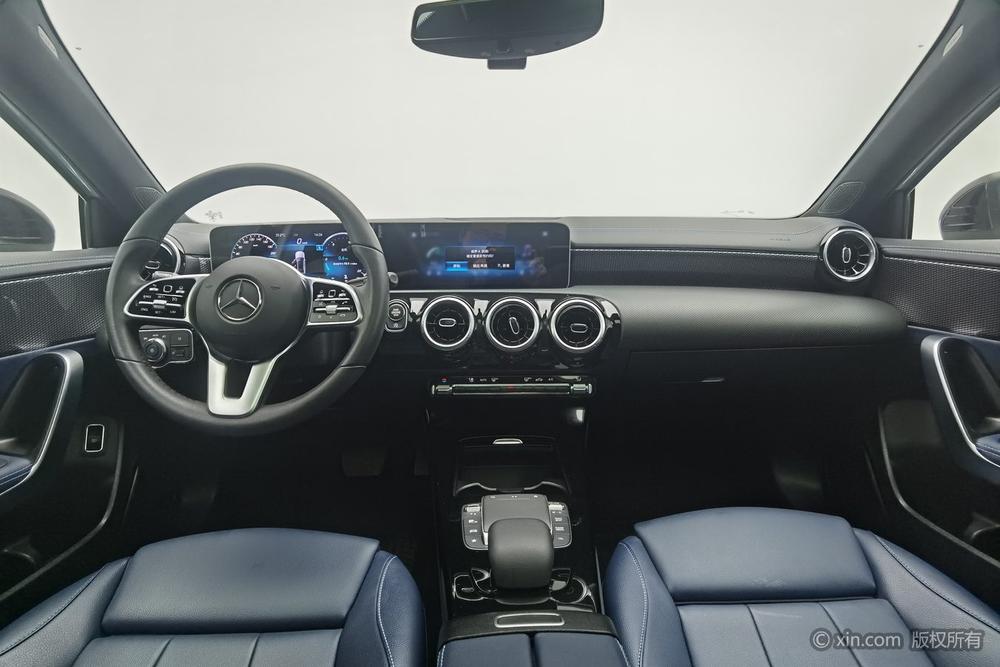 Mercedes-Benz A-Class 2020 комплектация A 200 L Sports sedan Dynamic – фото 12