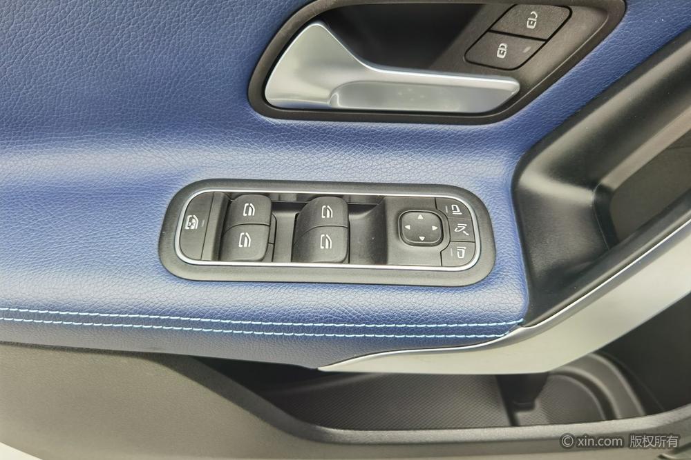 Mercedes-Benz A-Class 2020 комплектация A 200 L Sports sedan Dynamic – фото 22