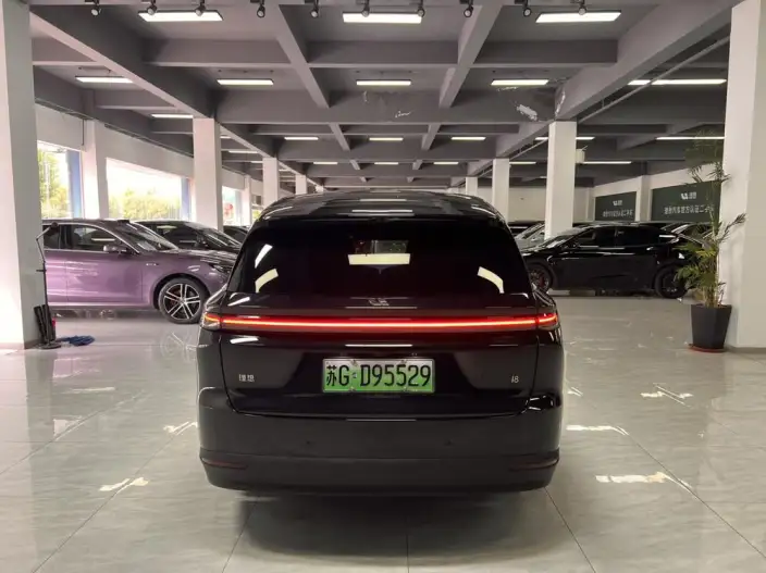 Li Auto i8 2025 Model Standard Edition – фото 5