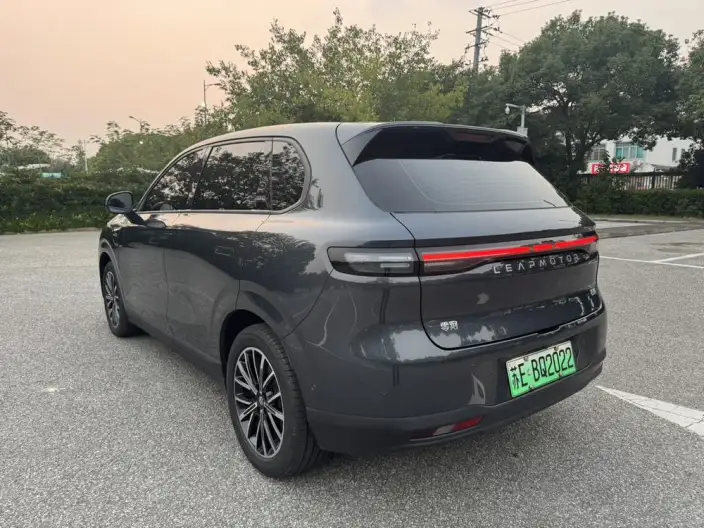 Leapmotor B10 2025 Model 510 Yuexiang Edition – фото 3
