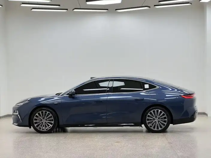 Geely Galaxy E8 PHEV 2025 Model 130km EM-P Galaxy Edition – фото 4