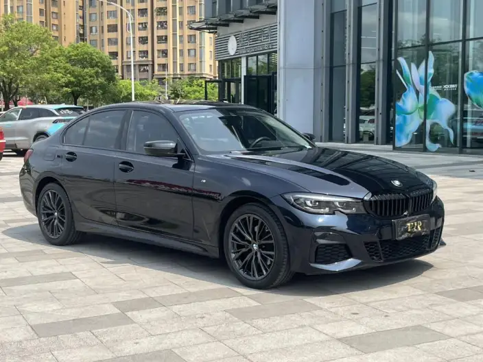 BMW 3 Series 2022 Model 325i M Sports Night Set – фото 3