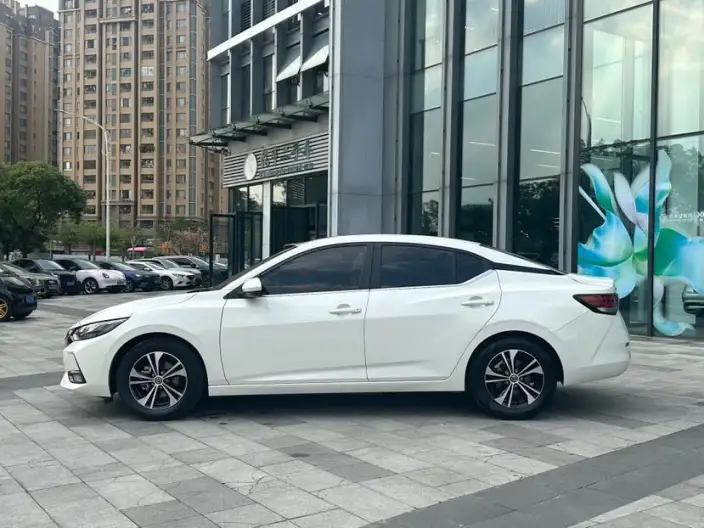 Nissan Sylphy 2022 Model 1.6L XL CVT Yuexiang Edition – фото 4