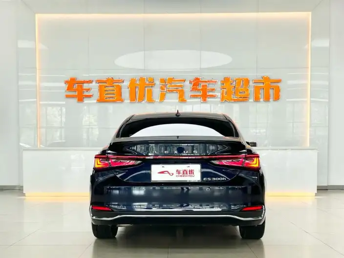 Lexus ES 2025 Model 300h Premium – фото 4