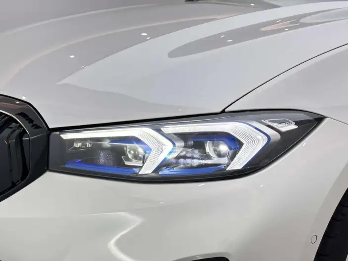 BMW i3 2023 Model eDrive40L Night Edition Sports Set – фото 8