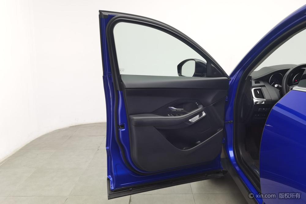 Jaguar E-PACE 2018 P200 S – фото 22
