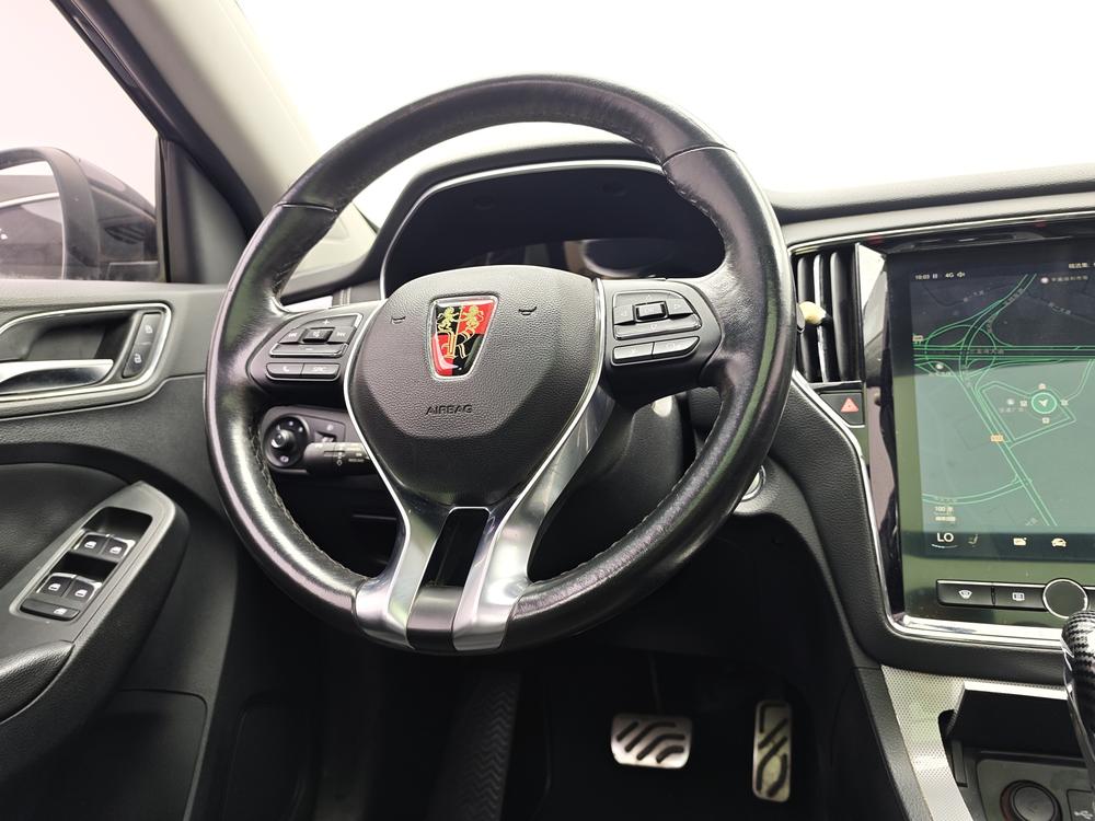 Roewe RX5 2016 20T 2WD Automatic Internet Smart Enjoy – фото 16