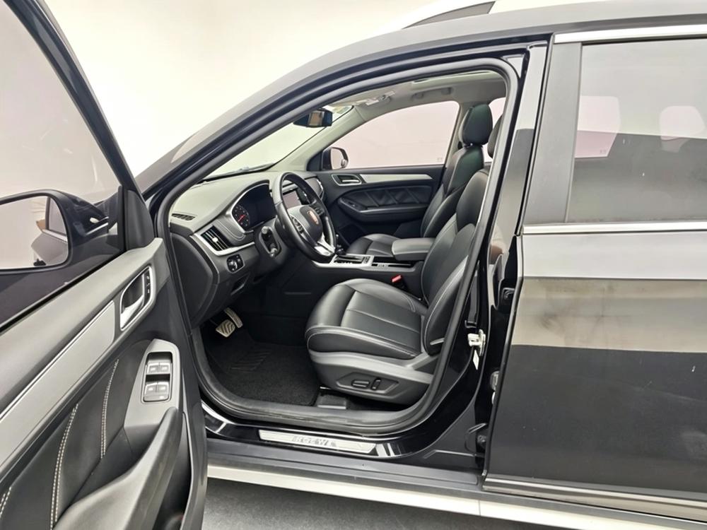 Roewe RX5 2016 20T 2WD Automatic Internet Smart Enjoy – фото 17