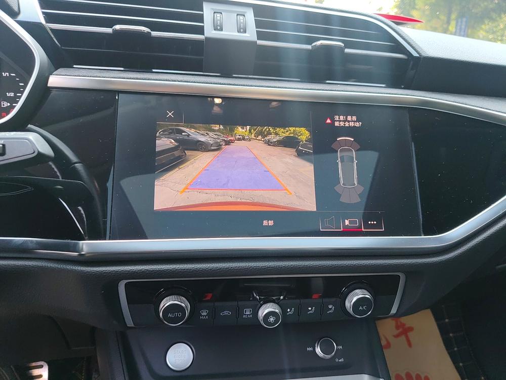 Audi Q3 2019 35 TFSI Style Dynamic – фото 9
