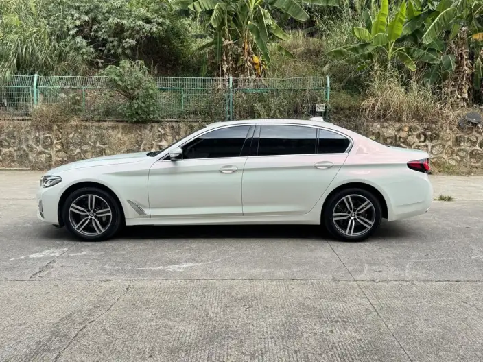 BMW 5 Series 2023 Model 530Li Leading Model Luxury Set – фото 3